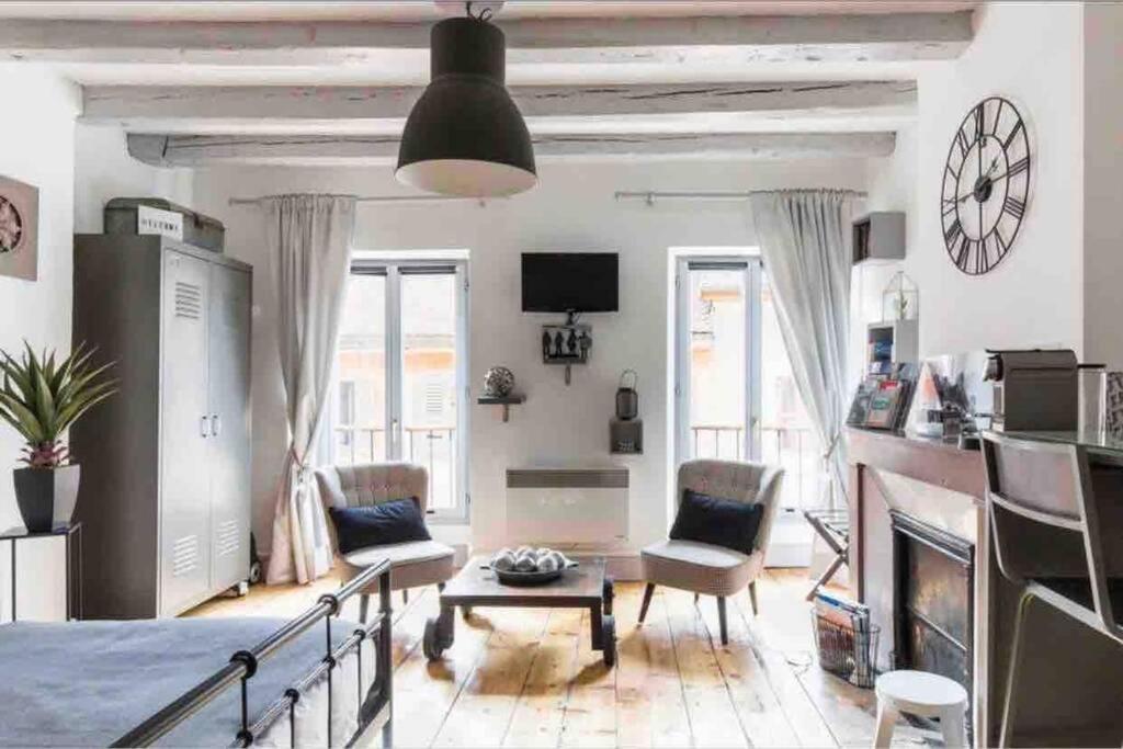Au Grey d’Annecy, studio cosy au cœur de la ville Exterior foto